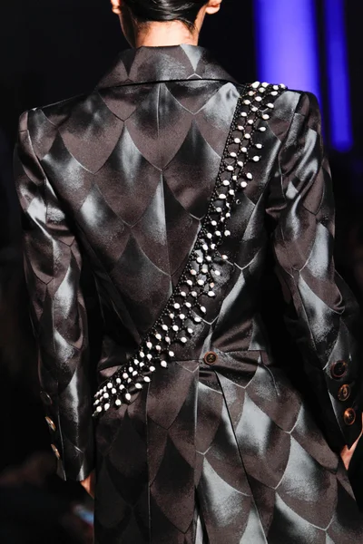 Look 126